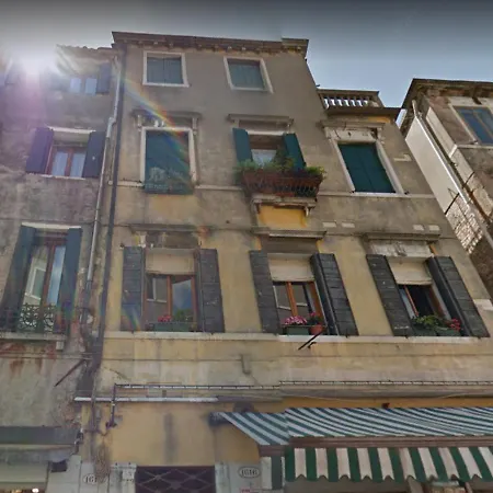 Classy Venecia